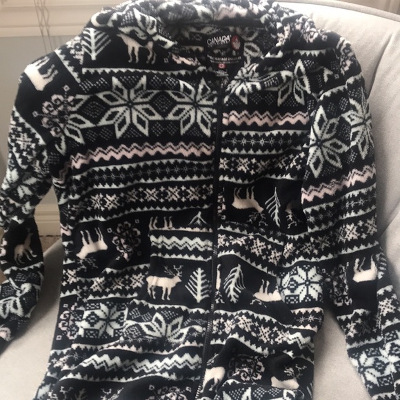 Canada weathergear onesie, size M - Picture 2 of 2